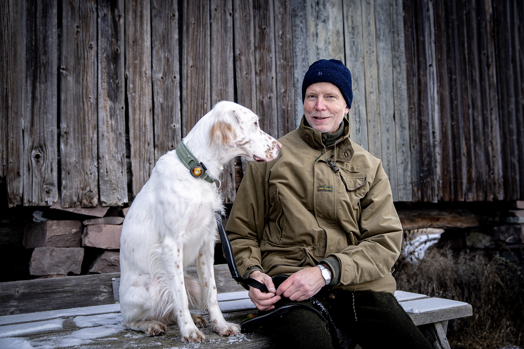 Morten Finckenhagen og en hund