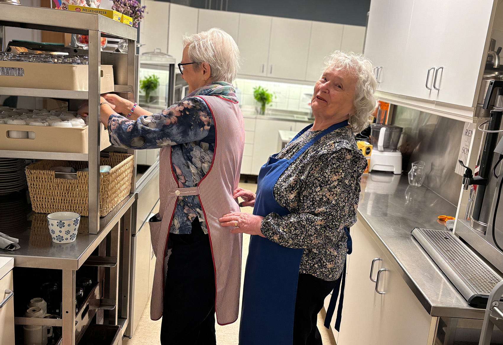Berit Jørgensen og Randi Eriksen, frivillige St. Hanshaugen seniorsenter.