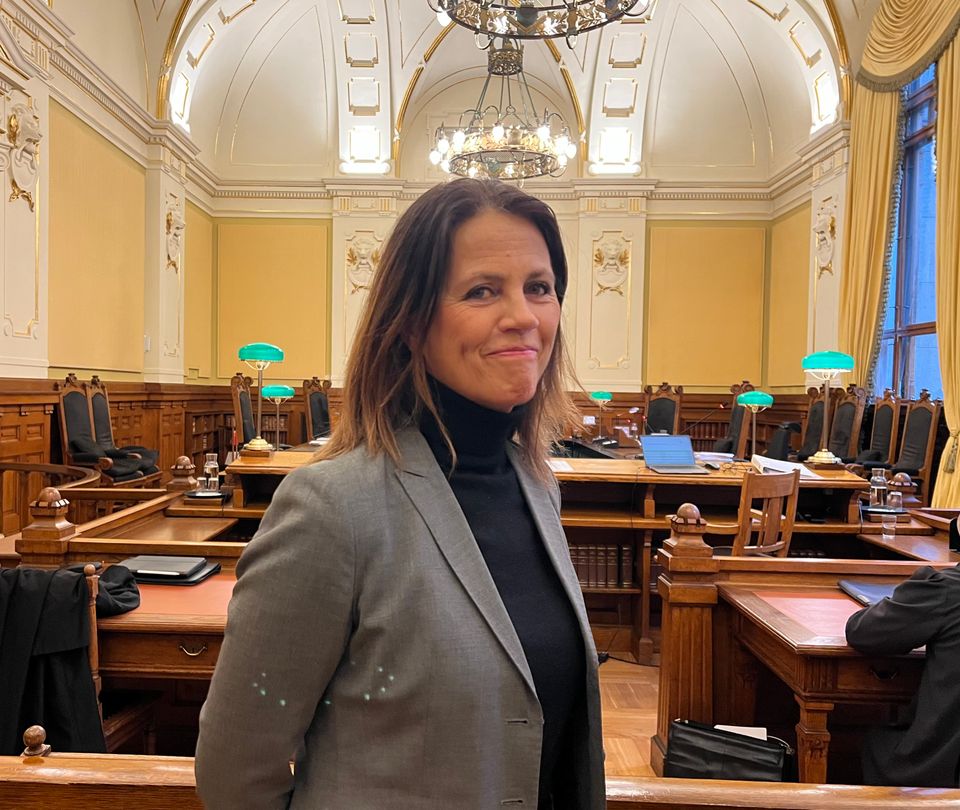 Anita Ellefsen, leder for ideelt nettverk, smiler mot kamera.