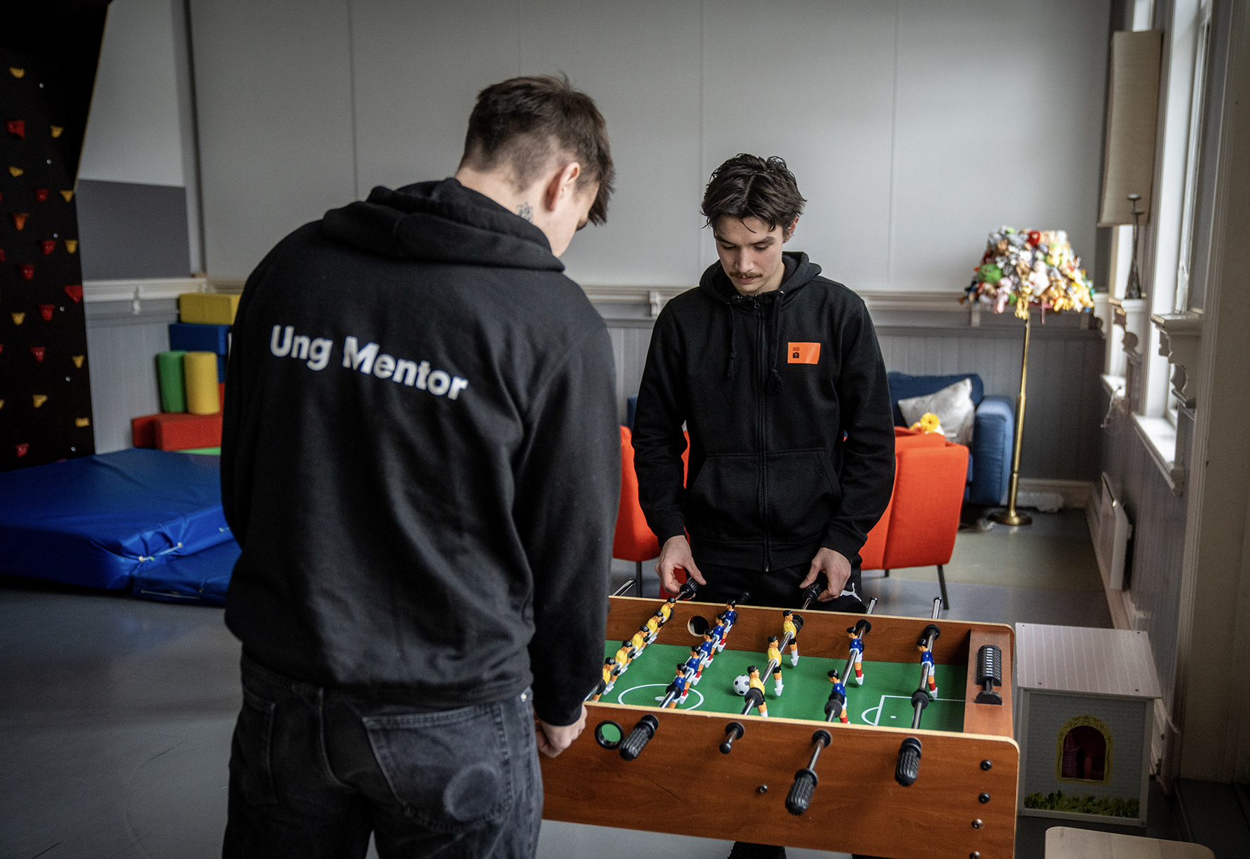 Bo-team, Ung i bolig, T&oslash;nsberg: Tim og Sebastian, unge mentorer.